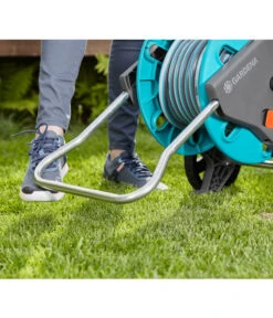 GARDENA Schlauchwagen CleverRoll M 17 GARDENA Schlauchwagen CleverRoll M -Gartenladen Im Freien 4058566 WE DE 005 GARDENASchlauchwagenAquaRollM