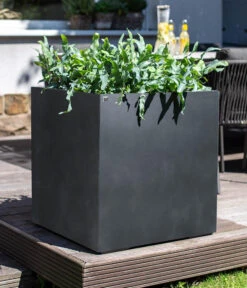 Fleur Ami Kunststoff-Topf Division Lite, Rechteckig 6 Fleur Ami Kunststoff-Topf Division Lite, Rechteckig -Gartenladen Im Freien 6617047 WE MO 001 fleuramiKunststoffTopfDivisionLitequadratisch